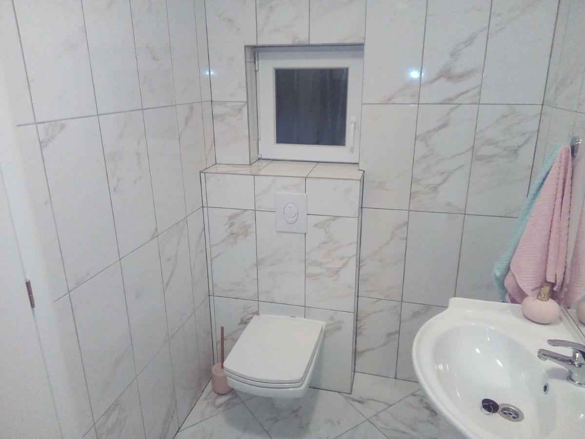 Studio Apartman Matkovic Apartment Имотски Екстериор снимка